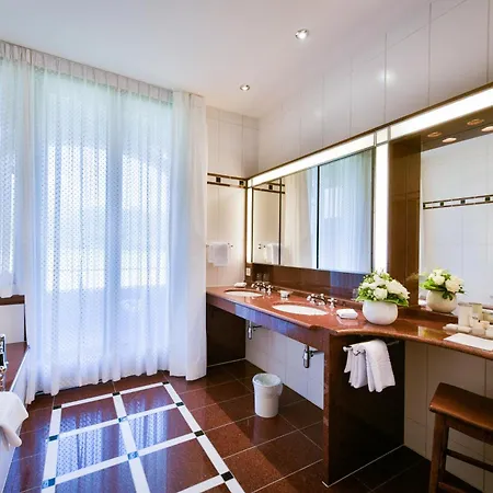 Castello Del Sole Resort&spa Готель